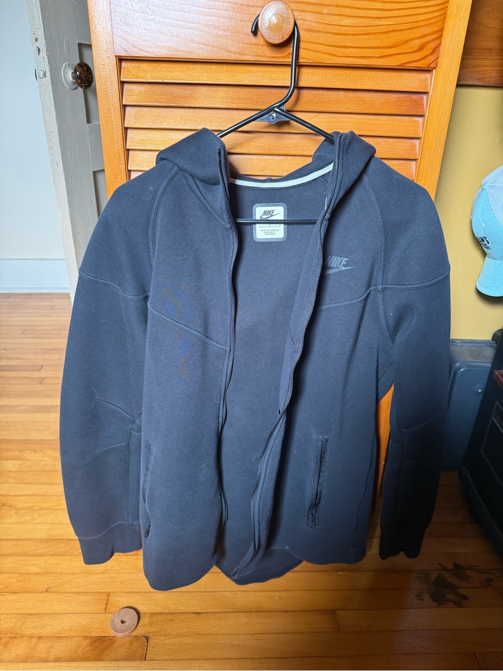 Nike Tech Women’s Black Full Zip